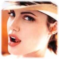 Diwawancara Soal Brad Pitt, Jolie Marah